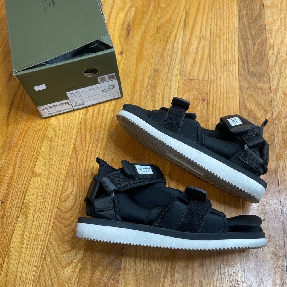 Suicoke X Maharishi Black Tabi Sandals - Picture 4 of 4